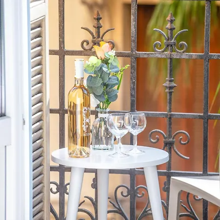 アパート Le Provence ボーソレイユ